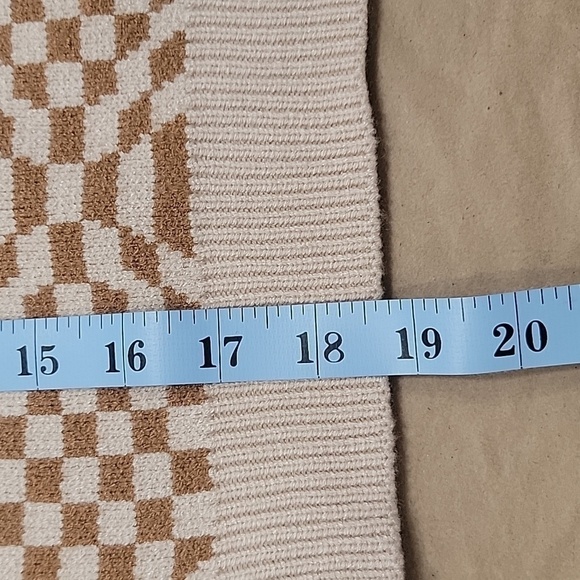 Debut, Size M Brown and Cream Cropped Button Down Cardigan, EUC - Picture 9 of 11